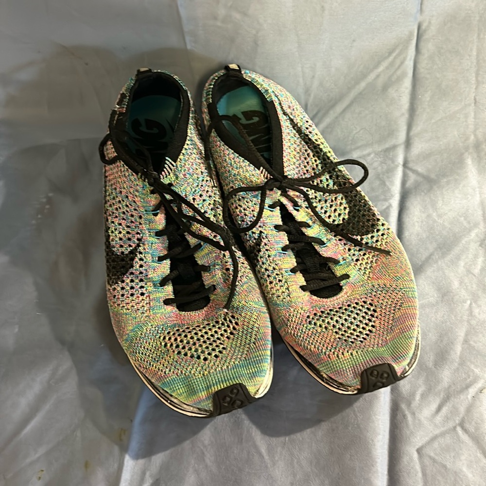 Women’s Nike Flyknit Racer